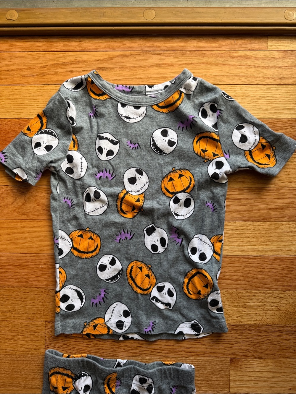 Disney Gray Halloween Skull & Pumpkin Pajama Top with Orange Accents